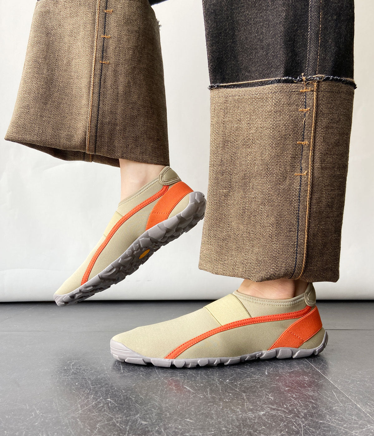 FUMIKA_UCHIDA/WATER SLIP-ON(BEIGE)