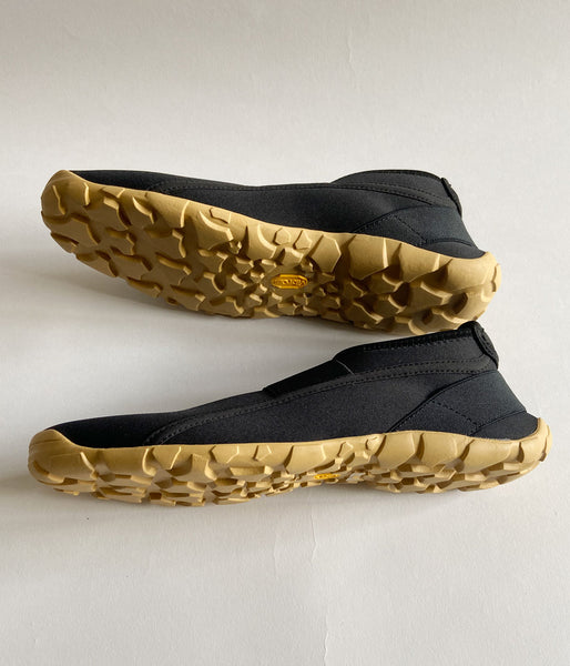 FUMIKA_UCHIDA/WATER SLIP-ON(BLACK)