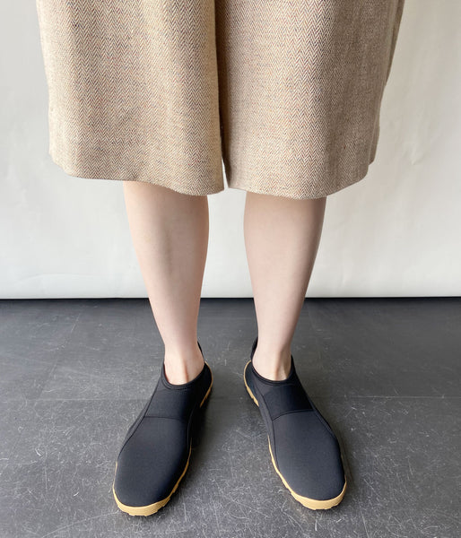 FUMIKA_UCHIDA/WATER SLIP-ON(BLACK)
