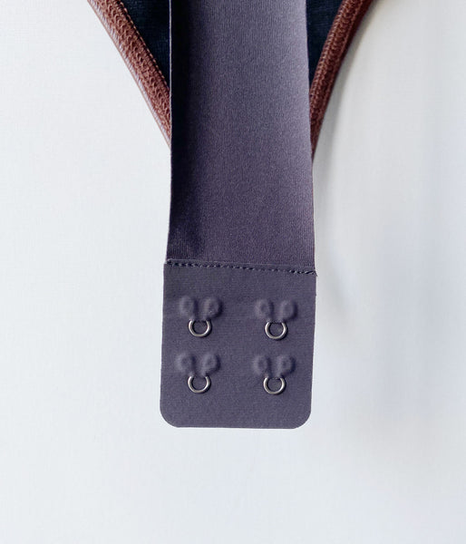FUMIKA_UCHIDA/STRETCH VEGAN LEATHER BODYSUIT(MID BROWN)
