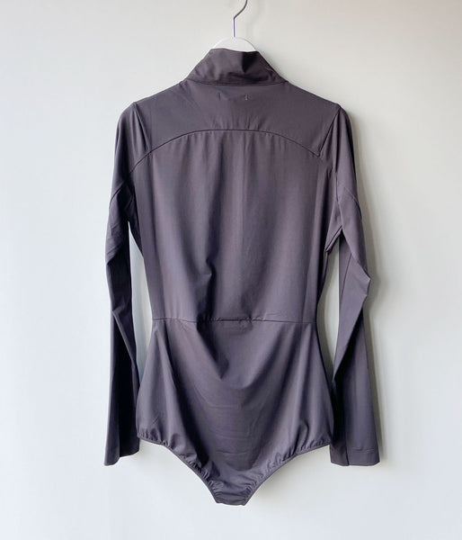 FUMIKA_UCHIDA/NYLON JERSEY HALF-ZIP BODYSUIT(TAUPE)