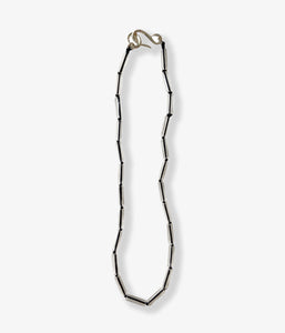 R.ALAGAN/SMALL TUBE CRYSTAL NECKLACE