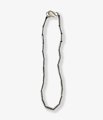 R.ALAGAN/SMALL TUBE CRYSTAL NECKLACE