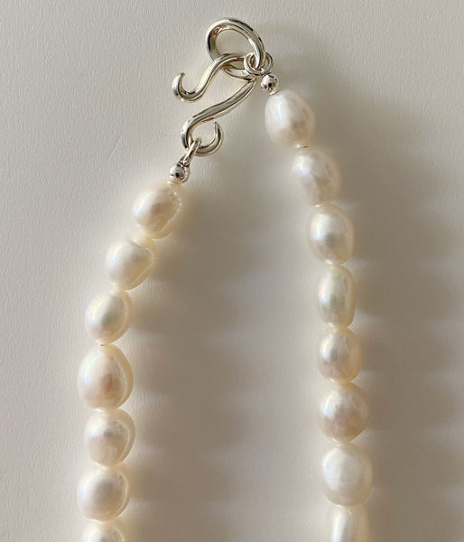 R.ALAGAN/MEDIUM PEARL NECKLACE