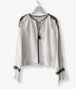 nowos/EMBROIDERD BLOUSE(WHITE)