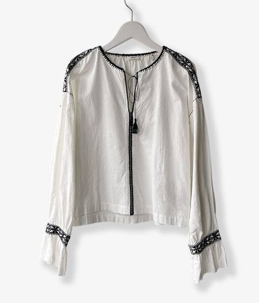 nowos/EMBROIDERD BLOUSE(WHITE)