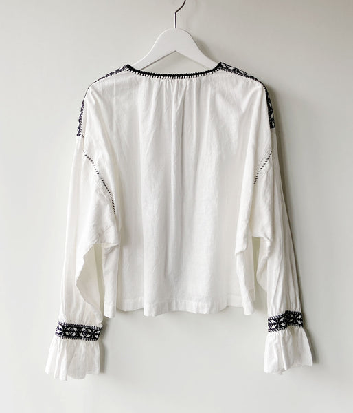 nowos/EMBROIDERD BLOUSE(WHITE)