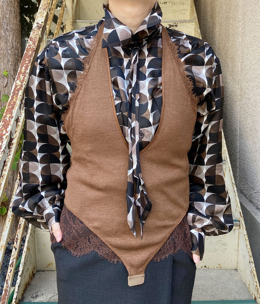 FUMIKA_UCHIDA/RIB HALTER-NECK BODYSUIT(BROWN)