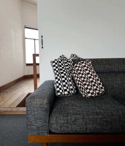 PHEENY/CHECKERED BUCKET TOTE BAG