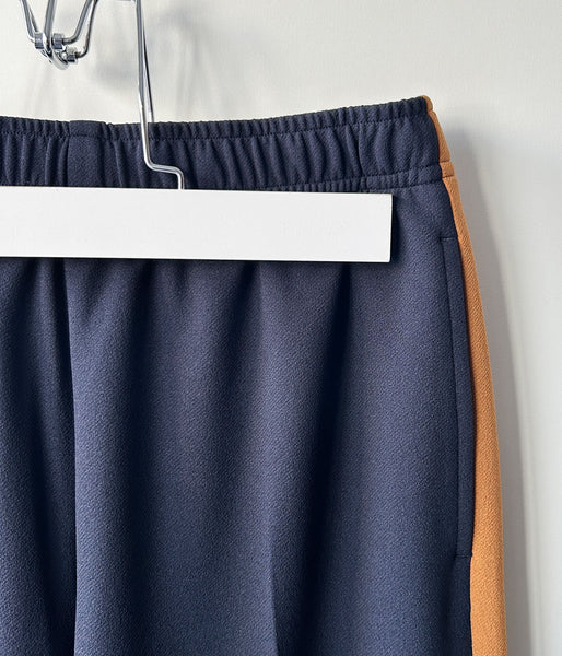 PHEENY/GEORGETTE KERSEY SIDE-STRIPE FLARE PANTS(NAVY)