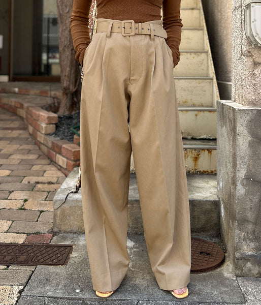 FUMIKA_UCHIDA/TWILL BELTED TROUSERS(KHAKIBEIGE)
