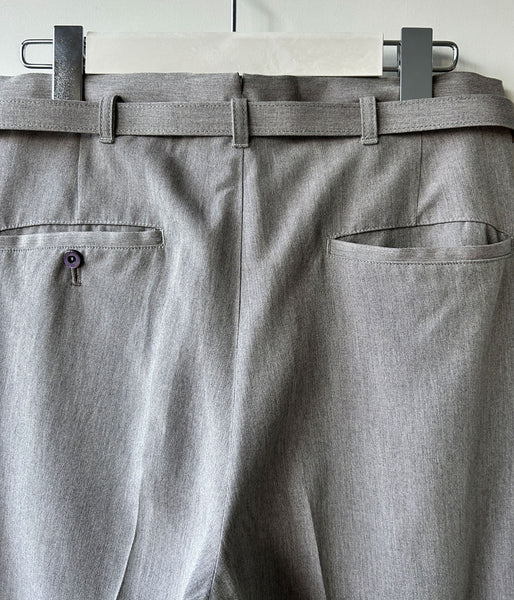 FUMIKA_UCHIDA/CHAMBRAY TWO-TUCK SLACKS(SAGE GREY)