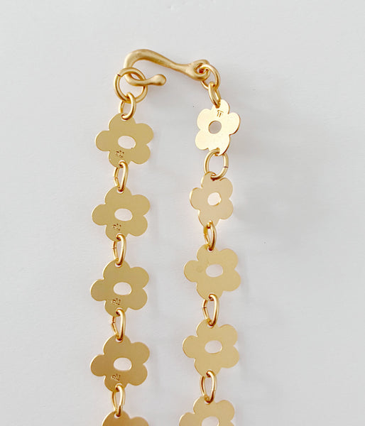 KEYHOLDER/FLOWER-ETCHED METAL NECKLACE(GOLD)