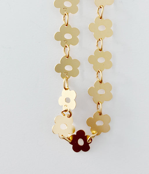 KEYHOLDER/FLOWER-ETCHED METAL NECKLACE(GOLD)