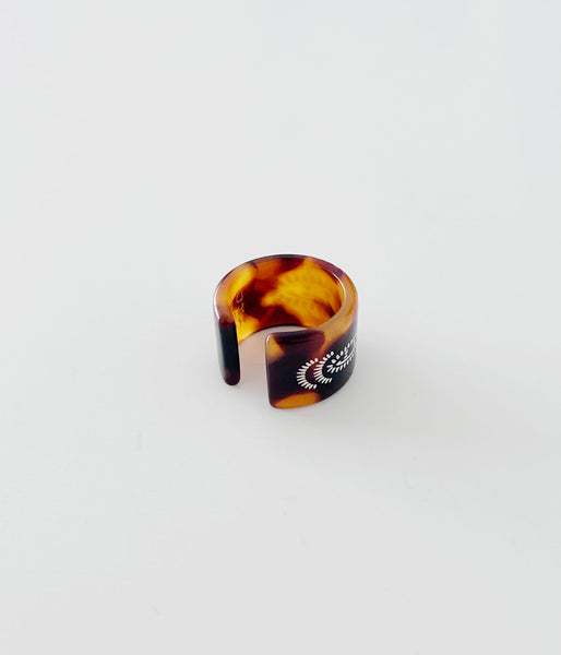 KEYHOLDER/PERSIAN RUG GEOMETRIC PATTERN RING