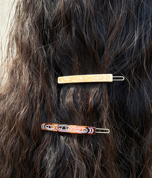 KEYHOLDER/PERSIAN RUG GEOMETRIC PATTERN HAIRPIN