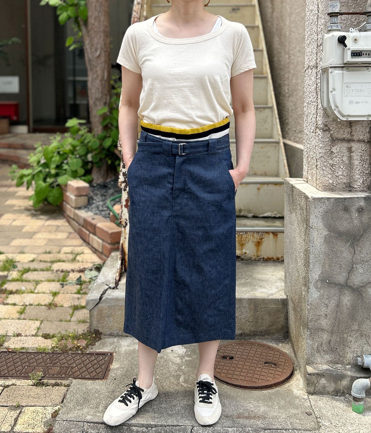 FUMIKA_UCHIDA/TRAPEZOID NECK T-SHIRT(IVORY)