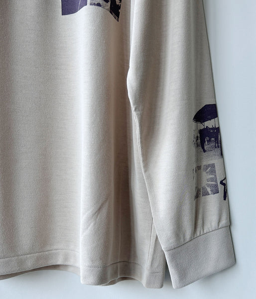 PHEENY/RECYCLED POLYESTER PHOTO L/S TEE(BEIGE)