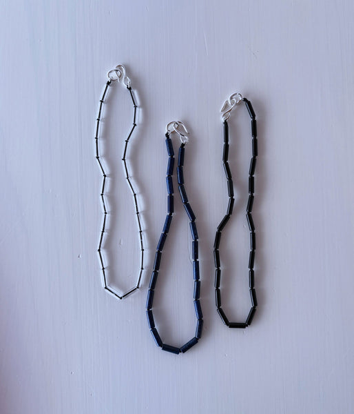 R.ALAGAN/SMALL TUBE LAPIS NECKLACE
