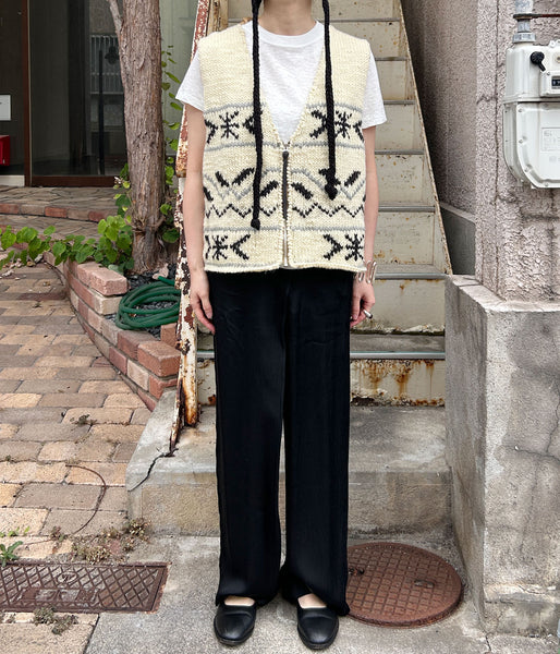 nowos/KNIT VEST(IVORY)