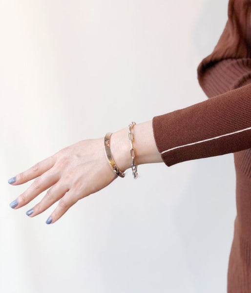 R.ALAGAN/TRIANGLE CUFF