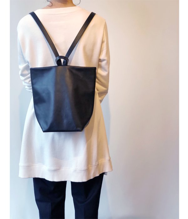 Aeta/COW KIP LEATHER RUCKSACK S (BLACK)