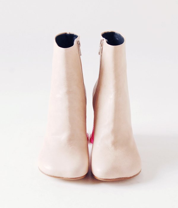 MM6 MAISON MARGIELA/ANKLE BOOTS WITH CUP HEELS(SAND/PINK)