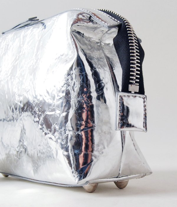 MM6 MAISON MARGIELA/SILVER CRINKLED LEATHER POUCH(SILVER)