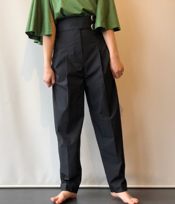 TOGA PULLA/COTTON TAFFETA TAPERED PANTS (BLACK)