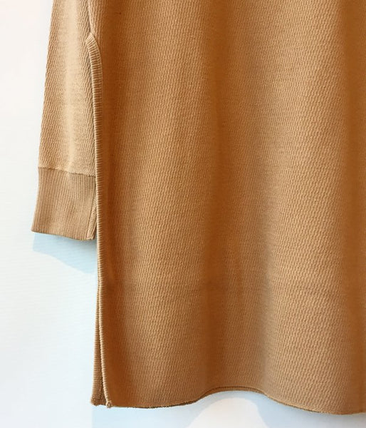 PHEENY/16/- HONEYCOMB SIDE SLIT L/S (CAMEL)