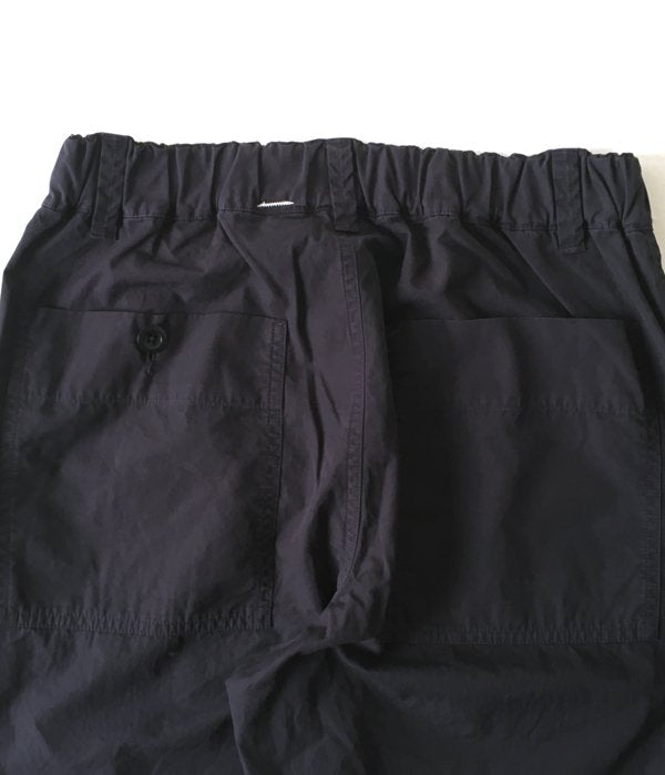 MHL./FINE COMPACT COTTON POPLIN TROUSERS (BLACK)