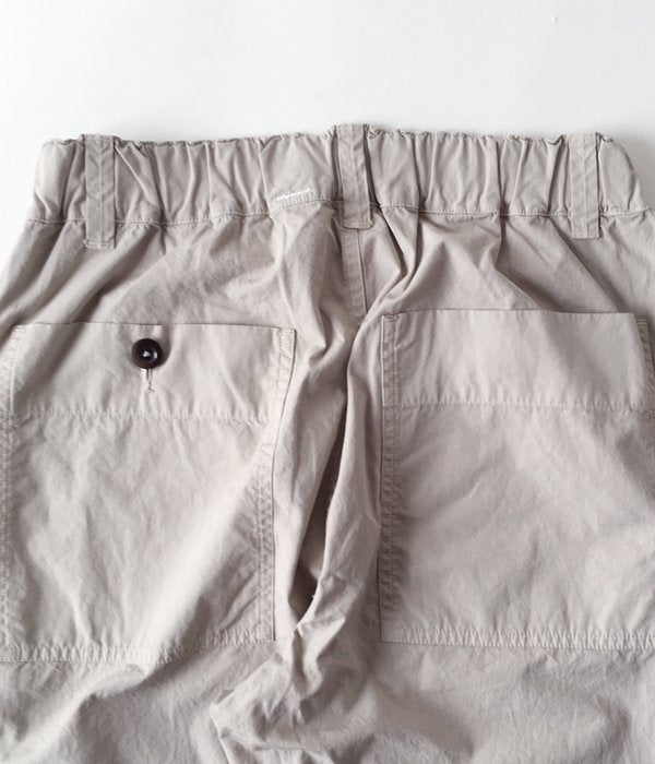 MHL　FINE　COTTON POPLIN TROUSERS　XL MHL./FINE COMPACT COTTON POPLIN TROUSERS (TAUPE)