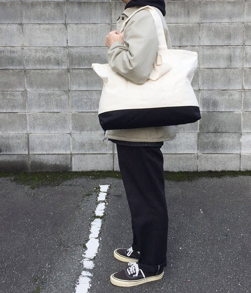 MHL./LARGE CANVAS TOTE BAG