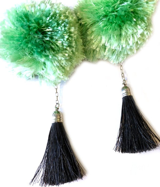 TOGA PULLA/MOTIF EARRINGS (LIGHTGREEN)