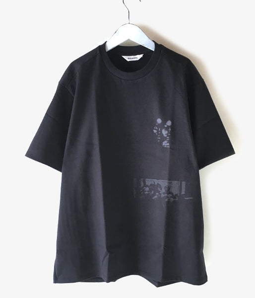 DIGAWEL/PRINT T-SHIRT(2) (BLACK)