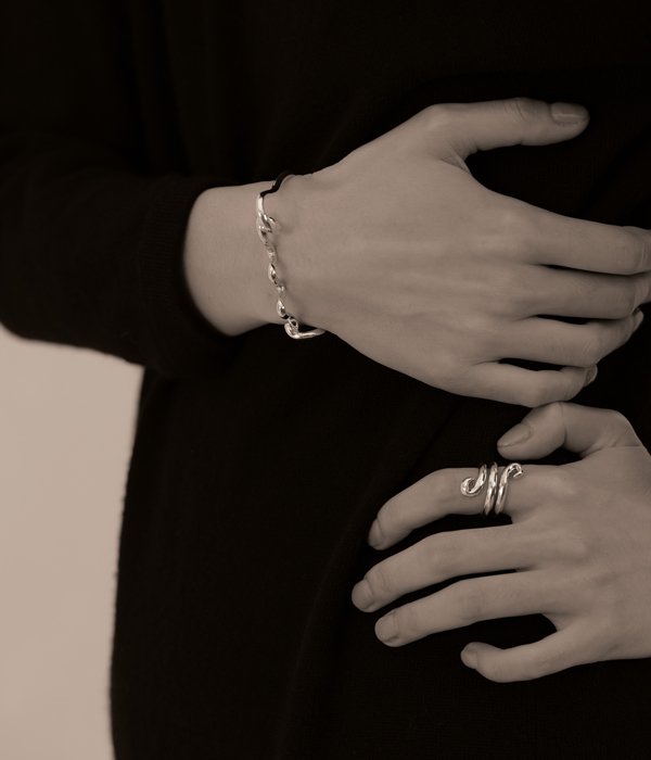 R.ALAGAN/VINE FICKLE BANGLE(SILVER)