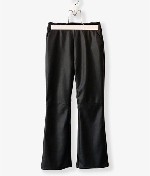 PHEENY/ROYAL FAKE LEATHER BELT-LESS FLARED PANTS(BLACK)