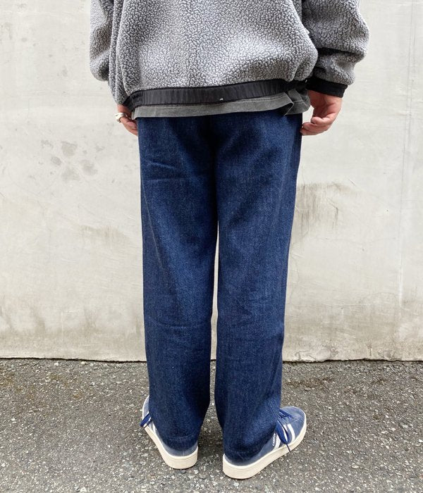 DESCENDANT/DC-3 TUCK TROUSERS (INDIGO)