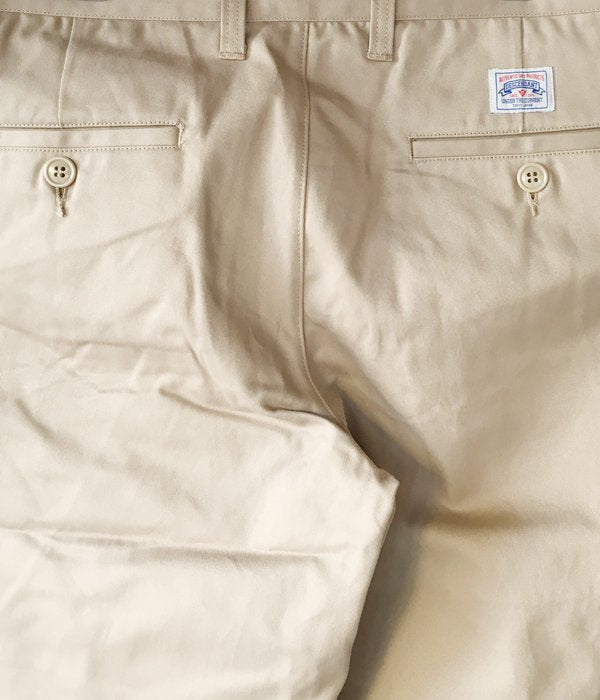 DESCENDANT/DC-3 TUCK TROUSERS (BEIGE)