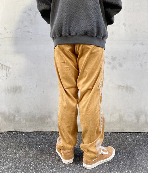 HOLLYWOOD RANCH MARKET/ECO SUEDE STITCH LINE TRACK PANTS (MUSTARD)