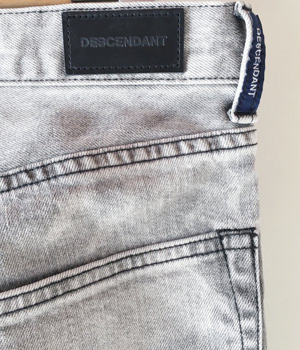 DESCENDANT/DIN-4 SKINNY JEANS (GRAY)