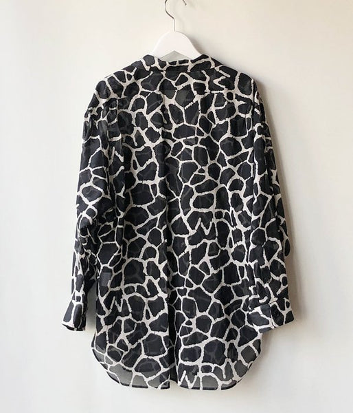 WRYHT/ONE-PIECE COLLAR BLOUSE(GIRAFFE/BLACK)