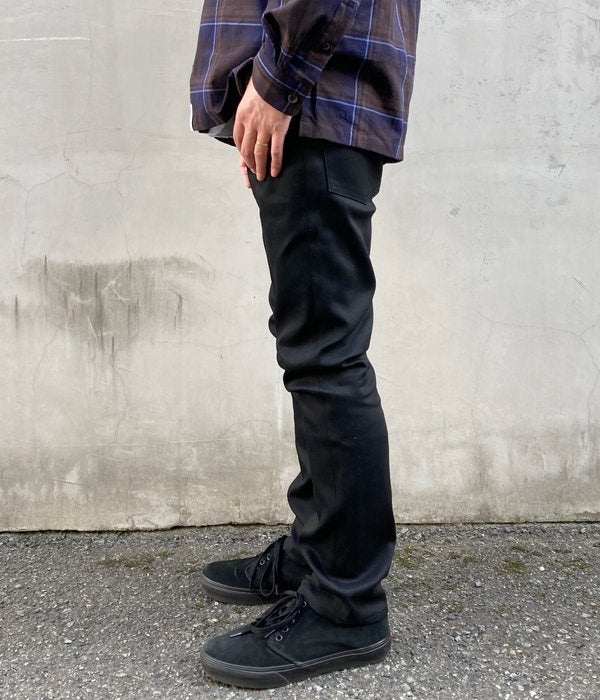 DESCENDANT/DIN-4 SKINNY JEANS (BLACK)