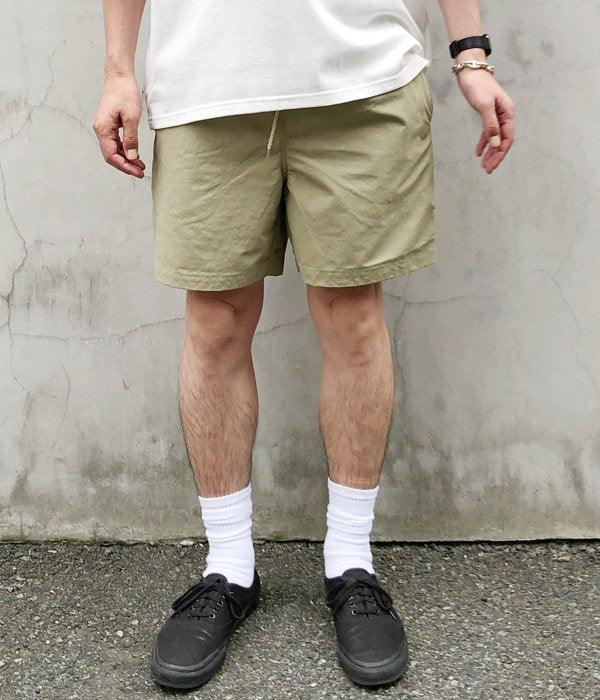 DIGAWEL/BAGGY SHORTS (BEIGE)