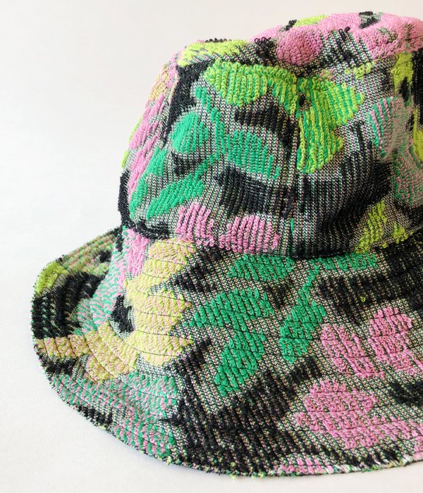 FUMIKA_UCHIDA/Pile/FLORAL REVERSIBLE BUCKET HAT(BLACK)