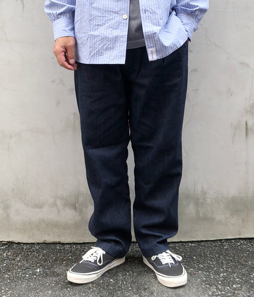 Goldwin Lifestyle/ONE-TUCK TAPERED DENIM PANTS (INDIGO)