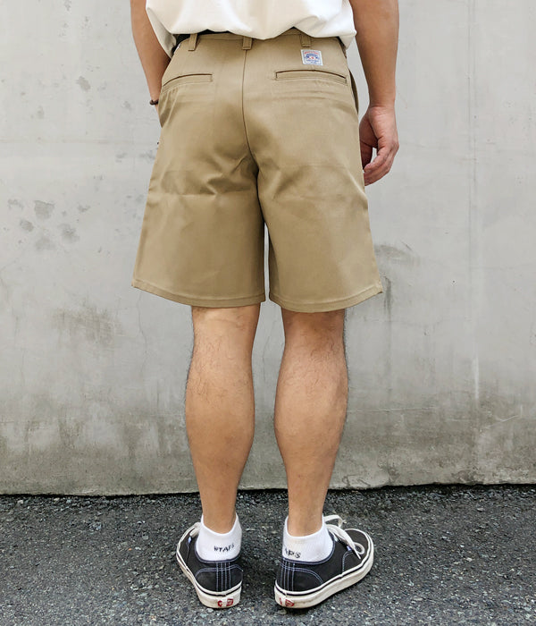 DESCENDANT/DC-6 TC CHINO SHORTS (KhaKee)