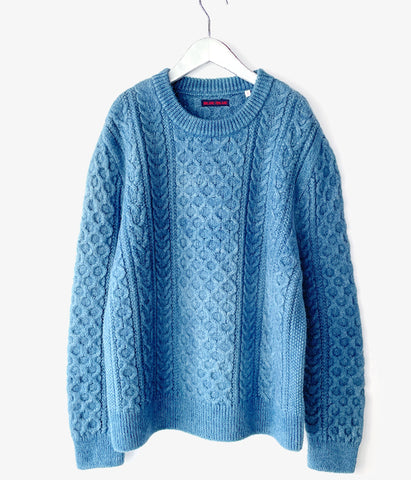 BLUE BLUE/SHETLAND WOOL HAND-DYED INDIGO ARAN SWEATER (INDIGO)