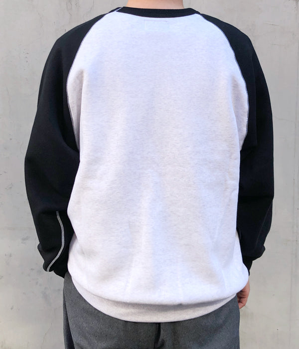 DESCENDANT/E.P CREW NECK (WHITE×BLACK)