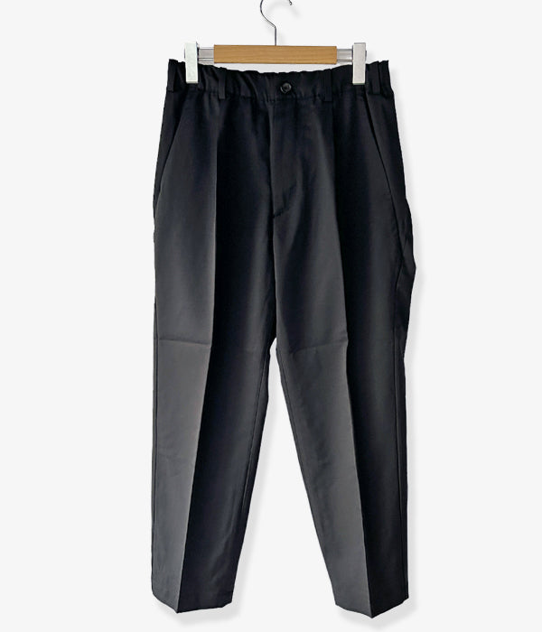 Goldwin Lifestyle/ONE TUCK WOOL PANTS (BLACK)